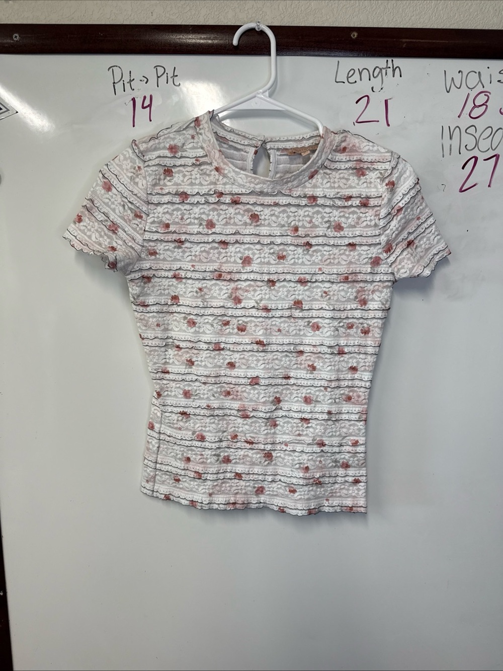 Cream Short Sleeve Tee with Pink Floral ruffle Stripe Detail size m